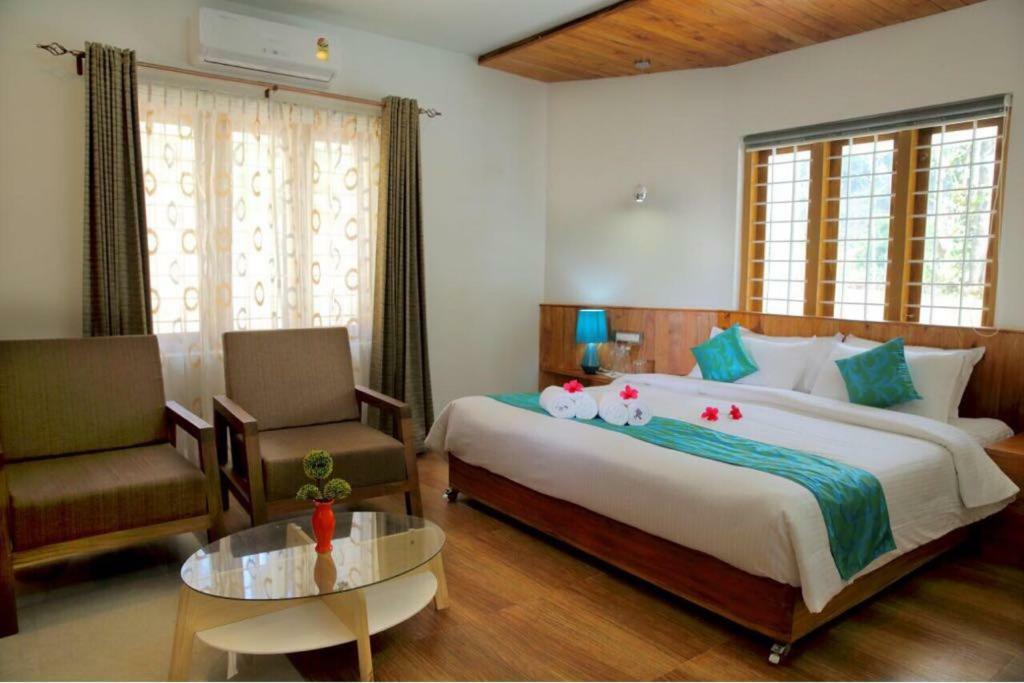L&G Riverview Haven. Vandiperiyar Exterior photo